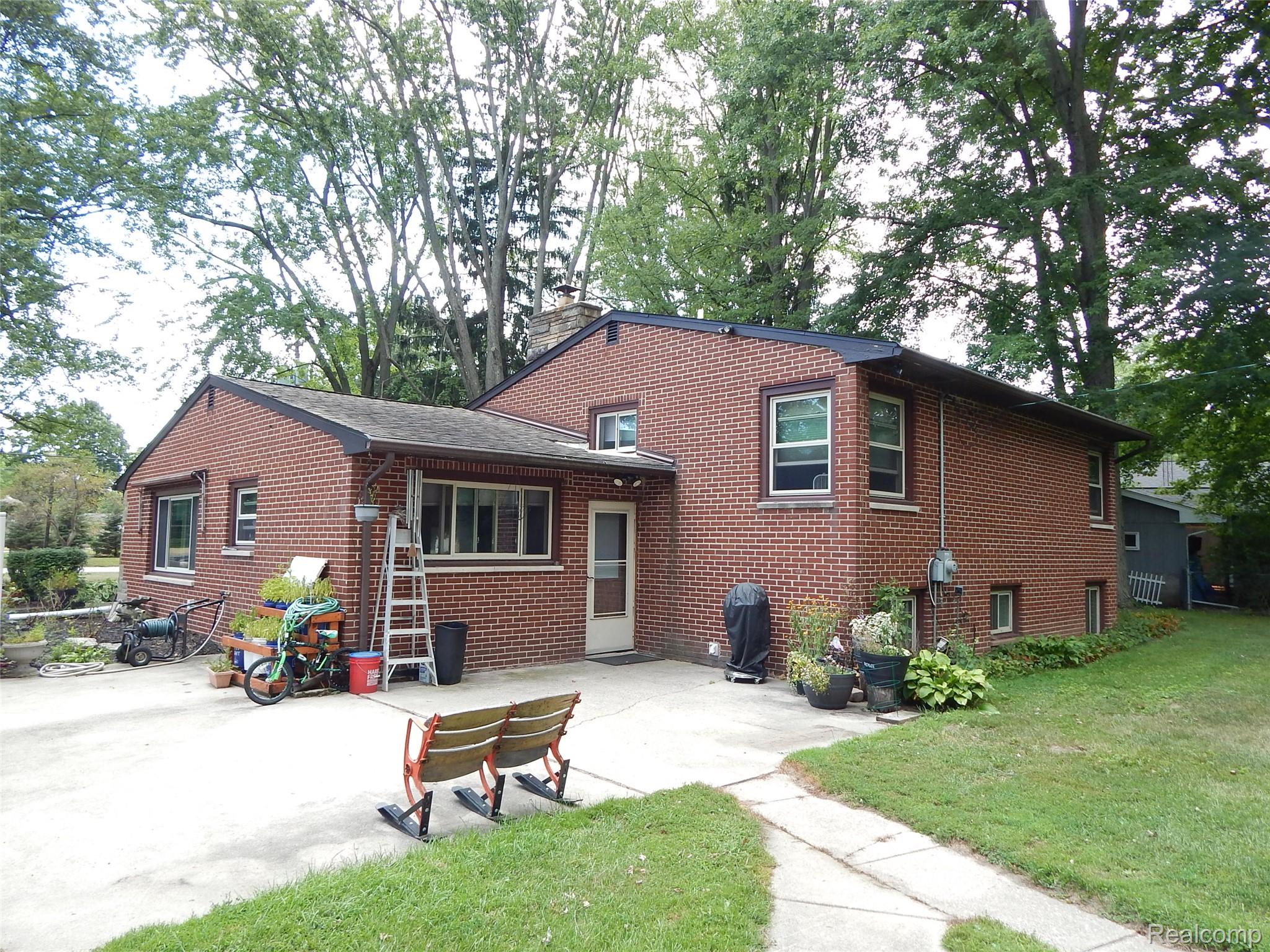 4006 N River Road Road