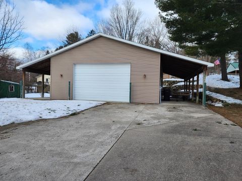 A home in ForestHomeTownship_Antrim