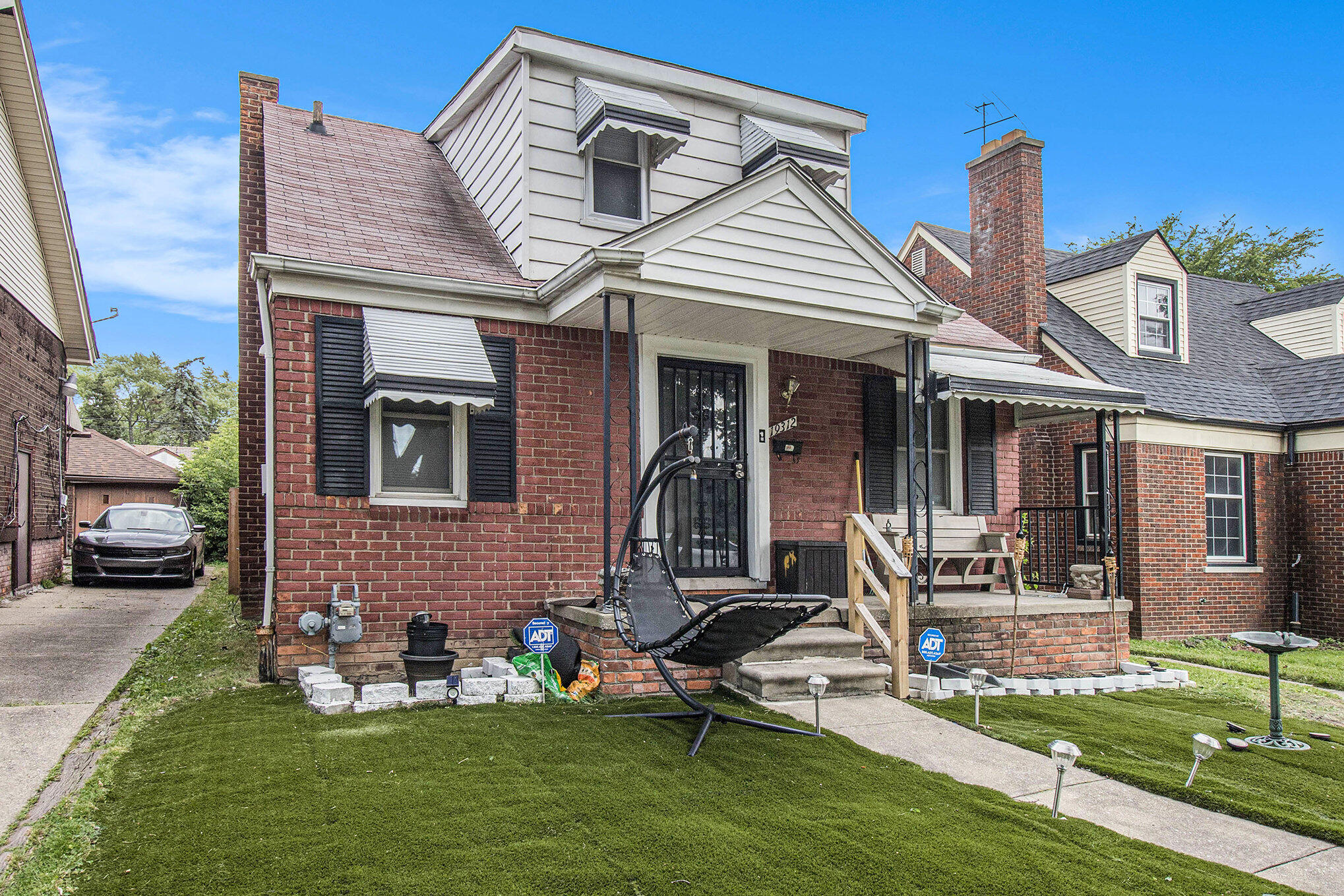 19312 Goulburn Avenue