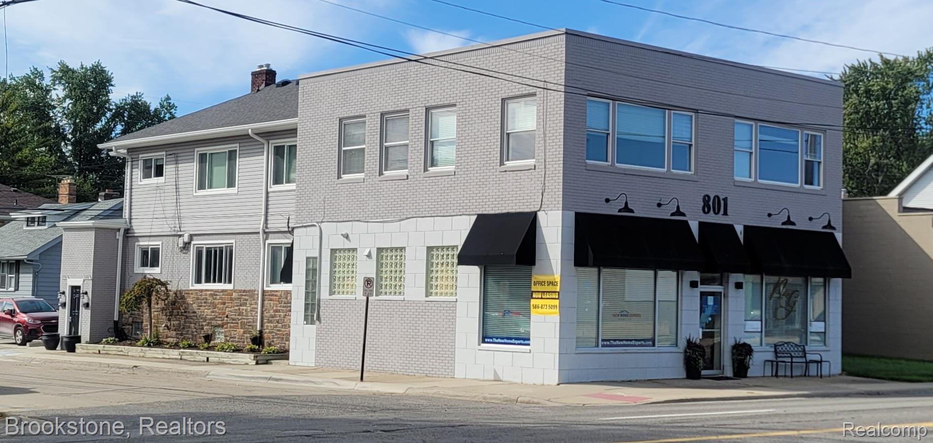 801 W 11 Mile Road