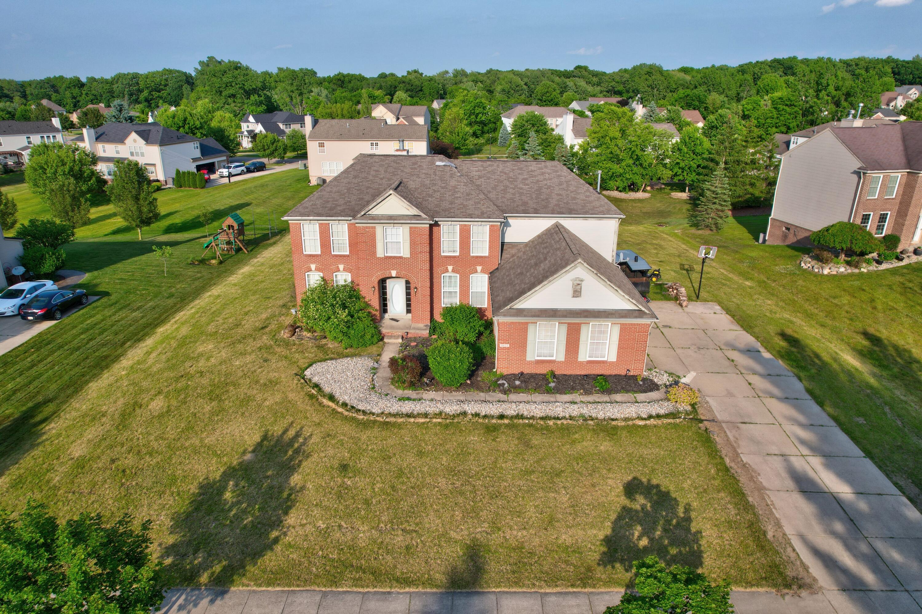 8423 Oxford Lane