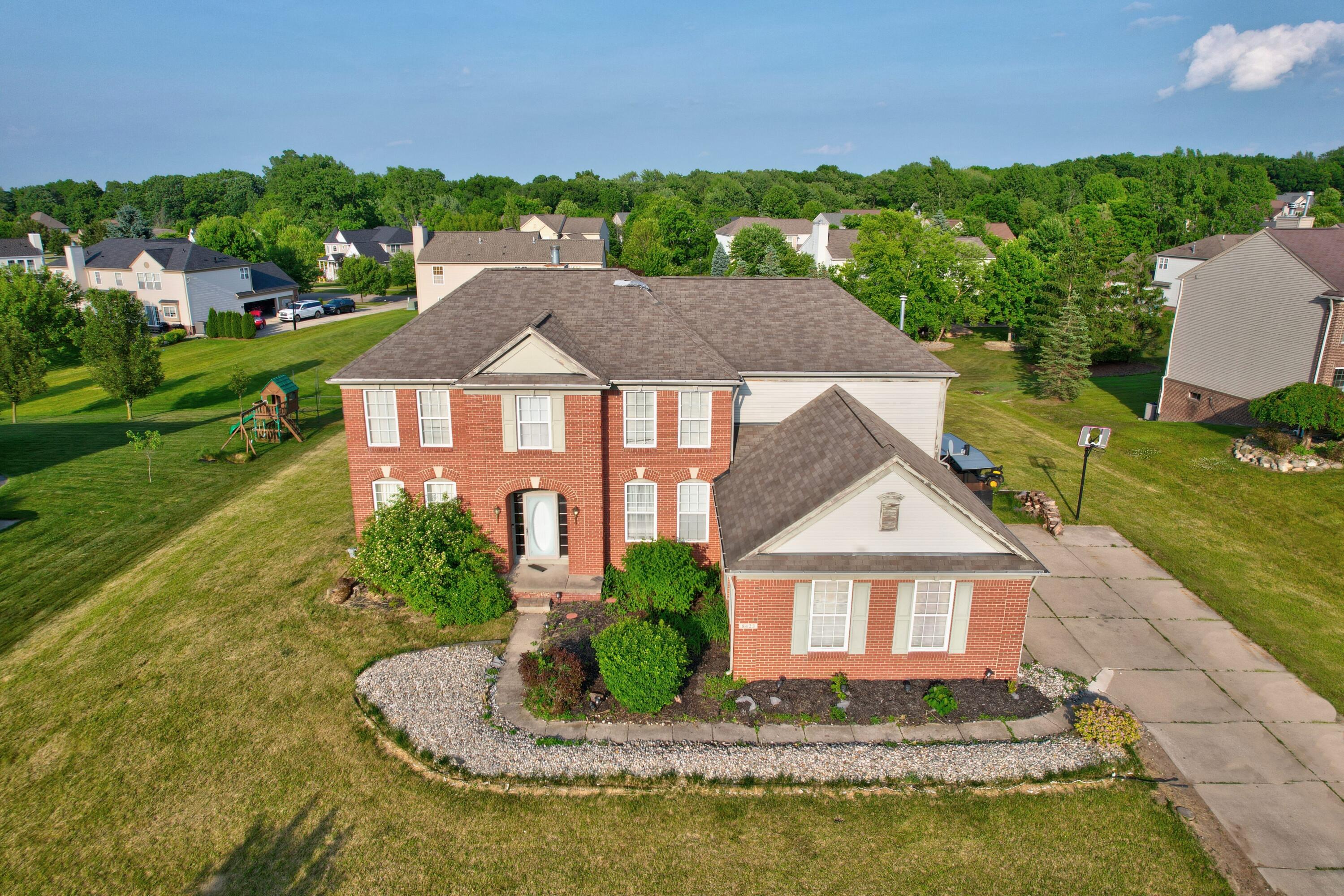 8423 Oxford Lane