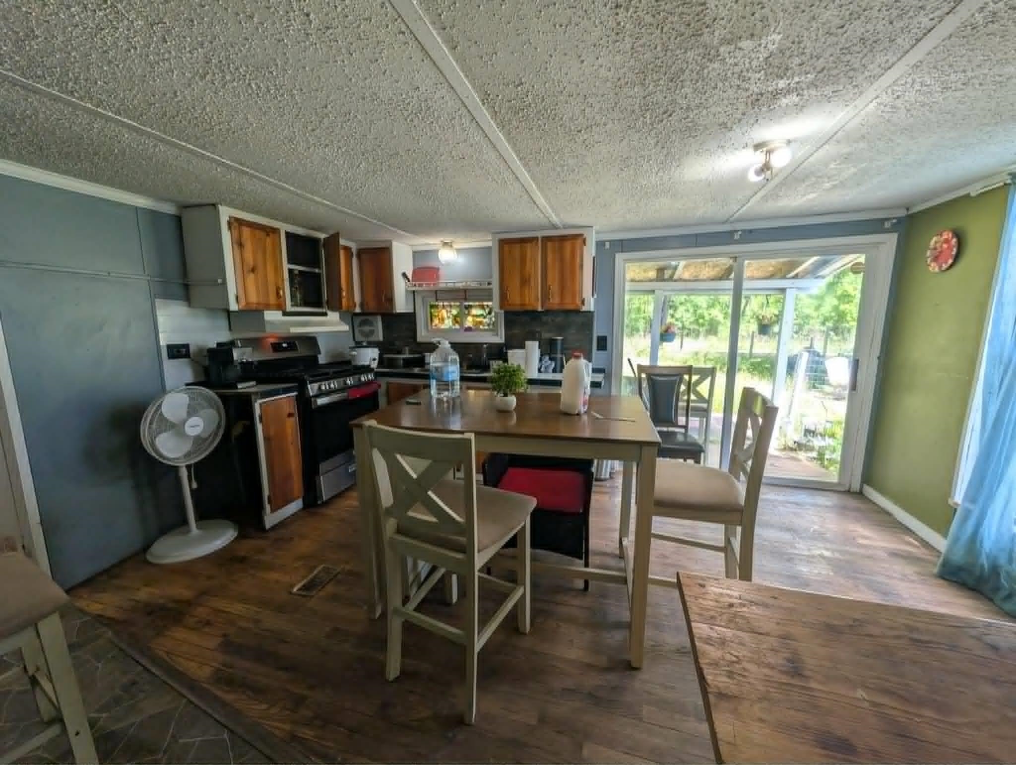 5327 W Lang Road