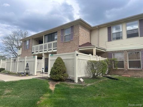 61101 Greenwood Drive South Lyon City MI 48178