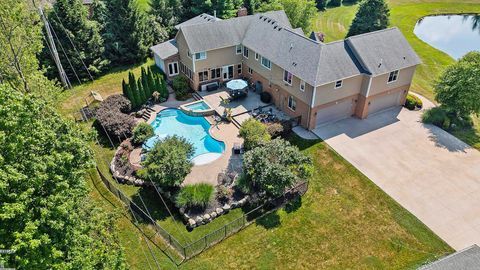 Photo of 62650 Mound Road, Washington Township, MI 48094 (MLS # 58050195401)