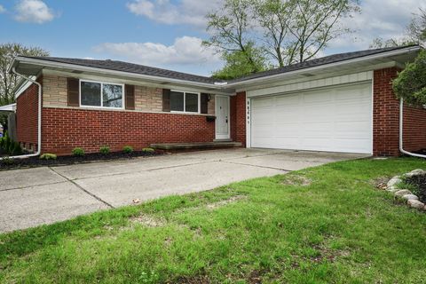 28407 MILTON Avenue Warren City Macomb MI 48092