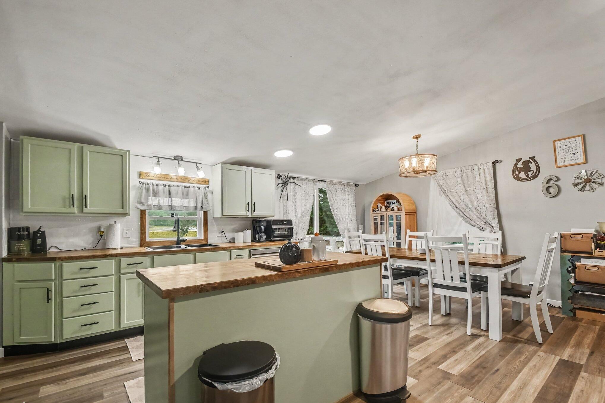 11905 Dutch Settlement Road