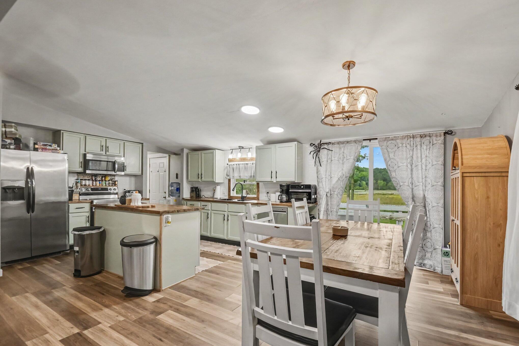11905 Dutch Settlement Road