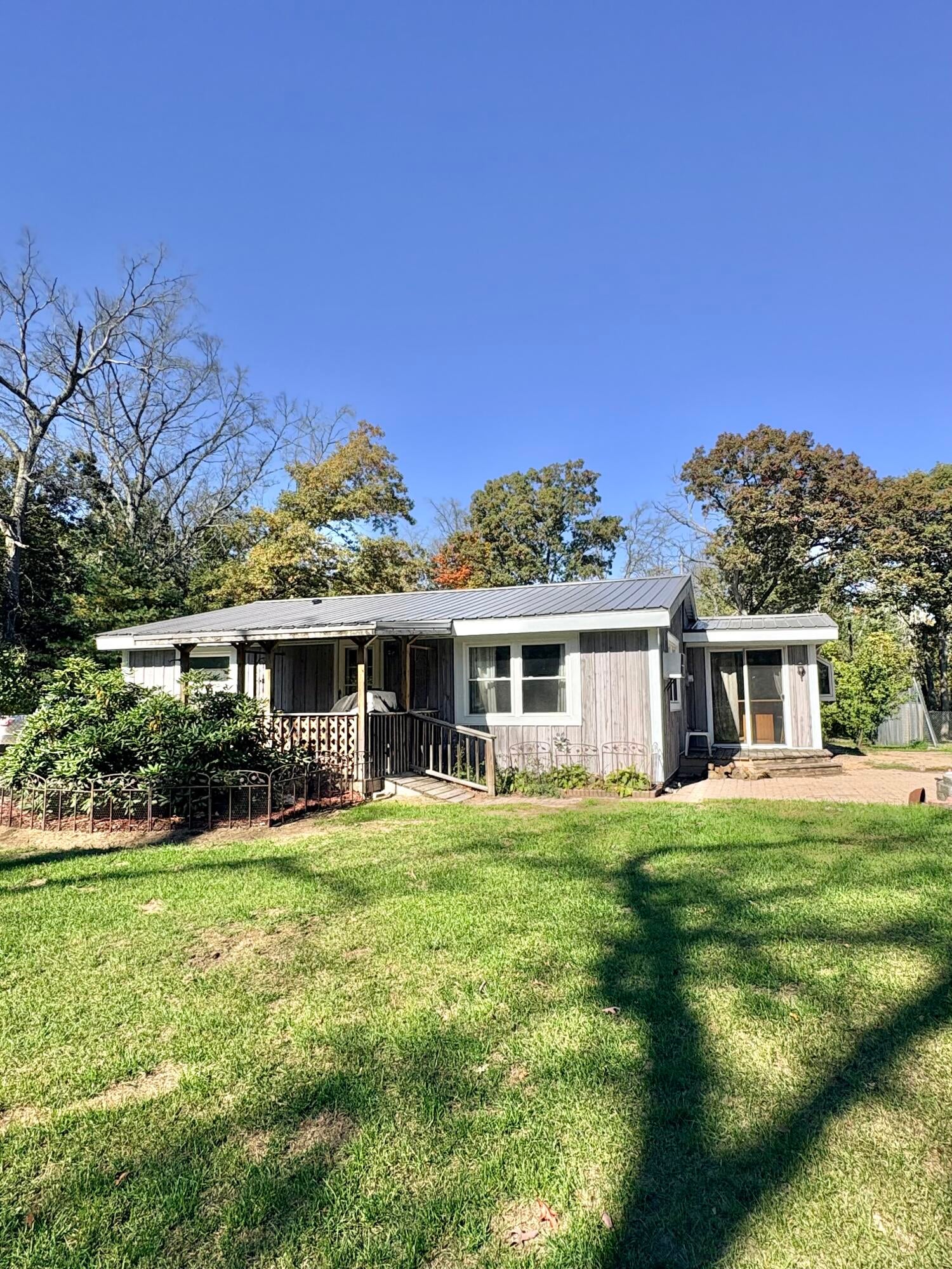 2330 W 76th Street