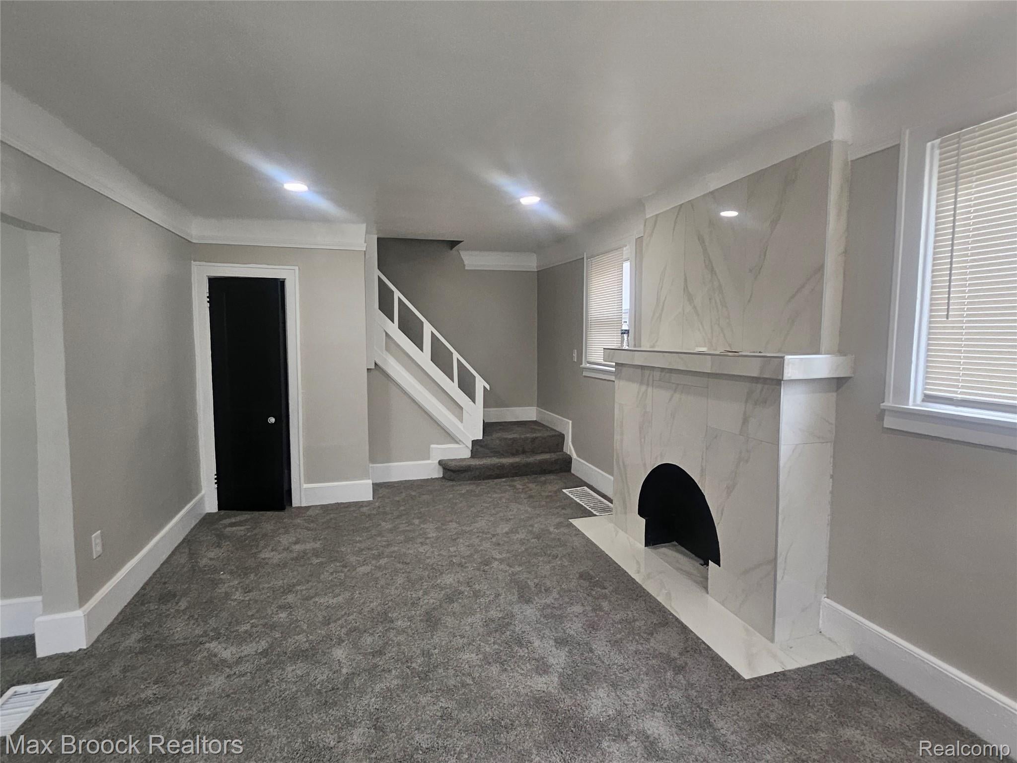 13942 Whitcomb Street