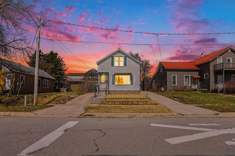 38 Lake Street Manistee City MI 49660