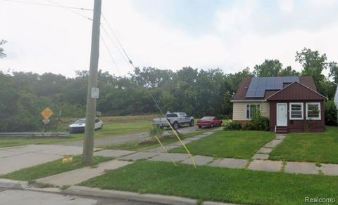 2190 Goddard Road Lincoln Park City MI 48146