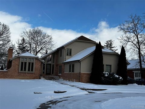 24609 Delwood Street Harrison Charter Township MI 48045