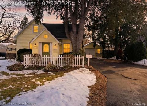 Tiny photo for 323 Franklin Street, Milford Village, MI 48381 (MLS # 20261010315)