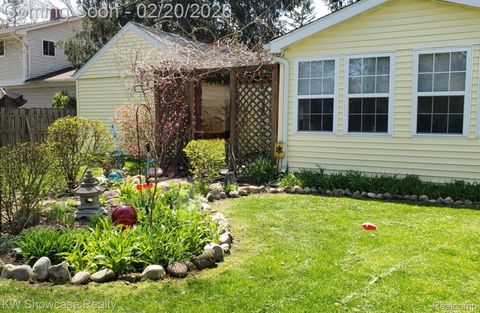 Tiny photo for 323 Franklin Street, Milford Village, MI 48381 (MLS # 20261010315)