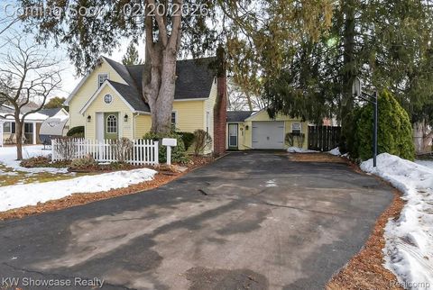 Tiny photo for 323 Franklin Street, Milford Village, MI 48381 (MLS # 20261010315)