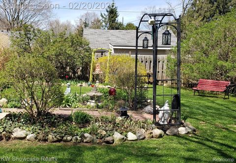 Tiny photo for 323 Franklin Street, Milford Village, MI 48381 (MLS # 20261010315)