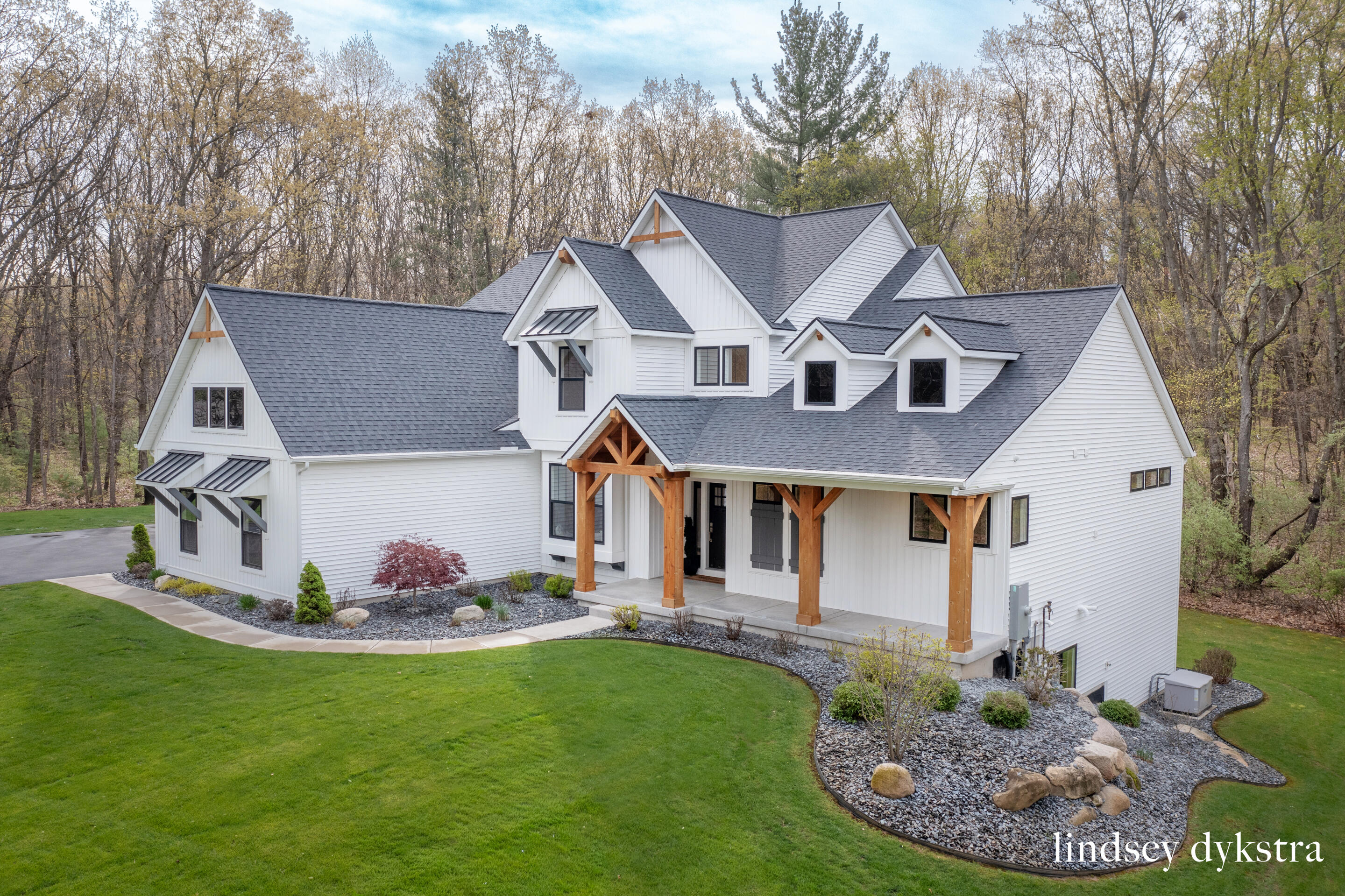 8686 Bentham Court