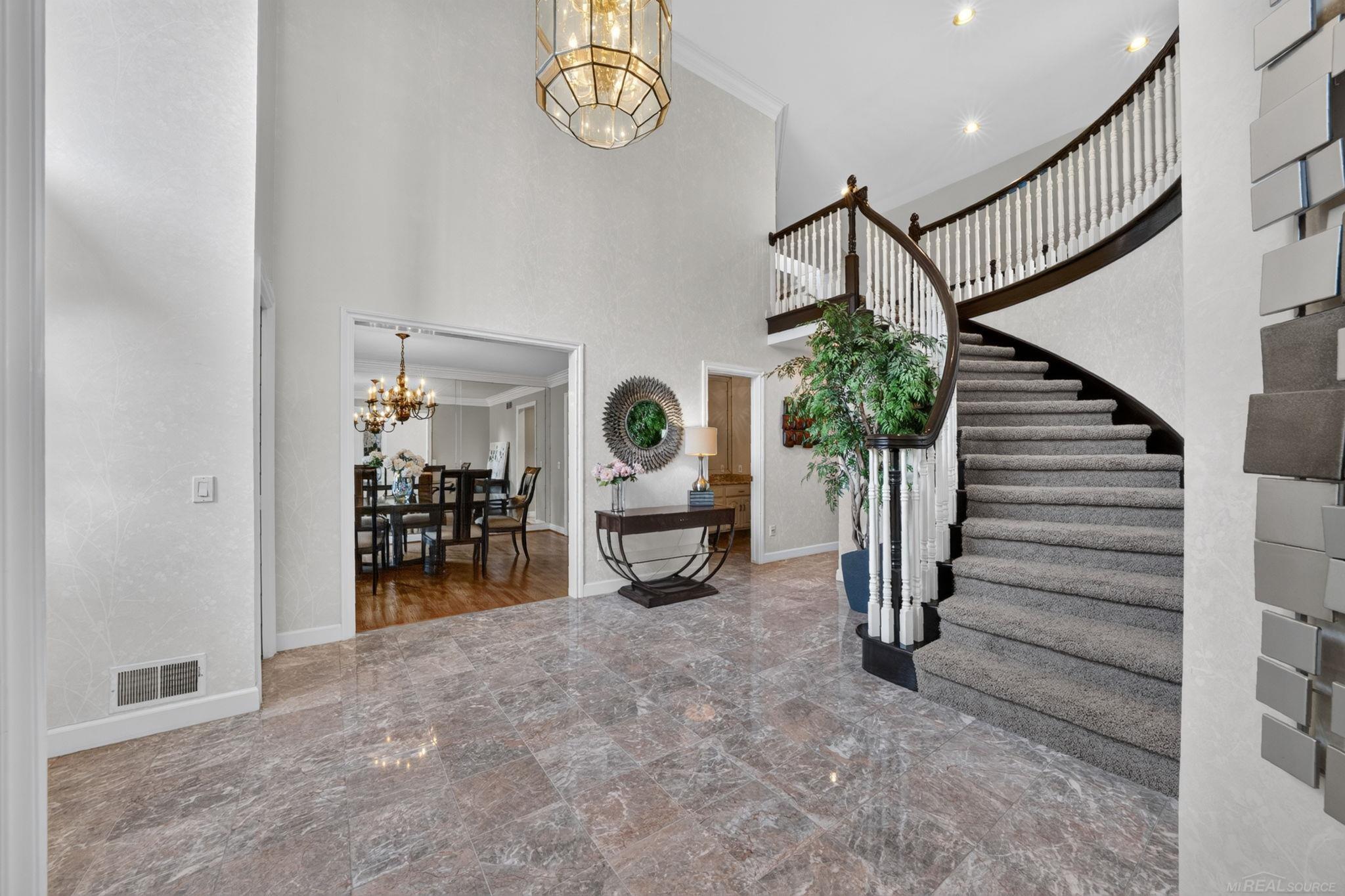 8893 Chestnut Run Drive