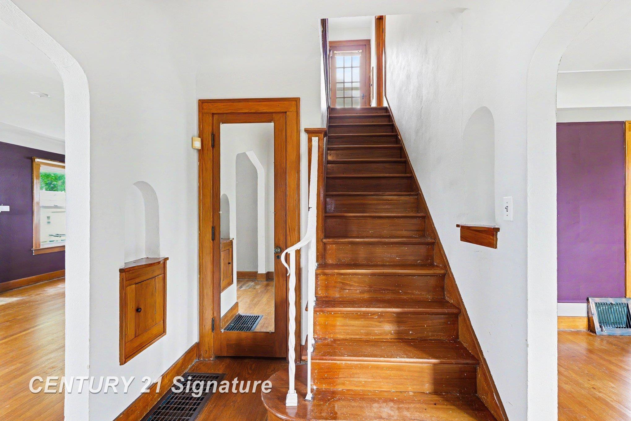 3237 Carter Street