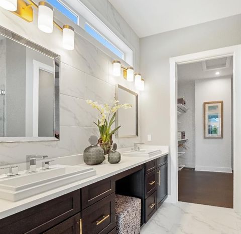 A home in WestBloomfieldCharterTownship_Oakland