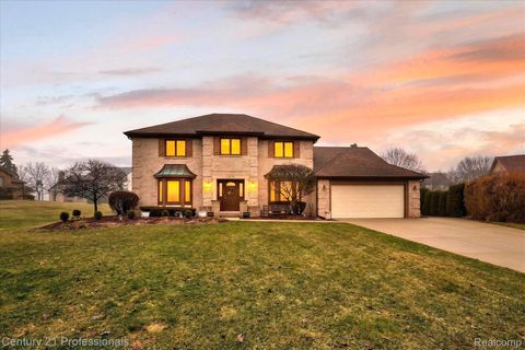 19230 Augusta Court Livonia City MI 48152