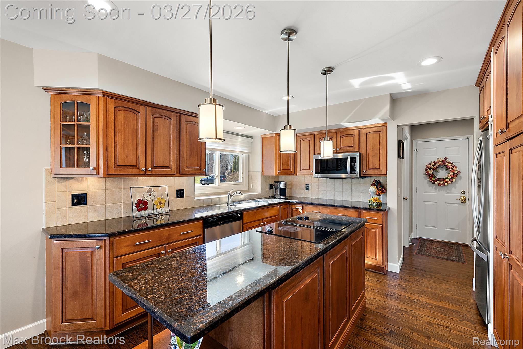 17835 Maple Hill Drive