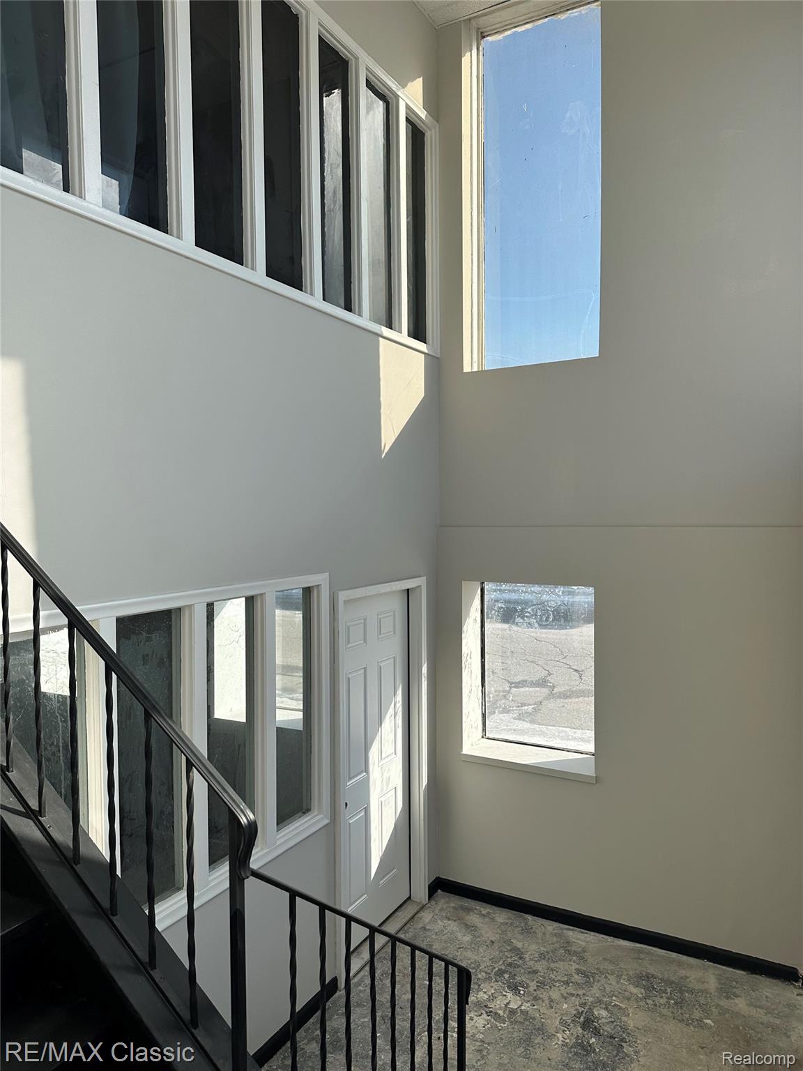 69206 N Main Street N 100