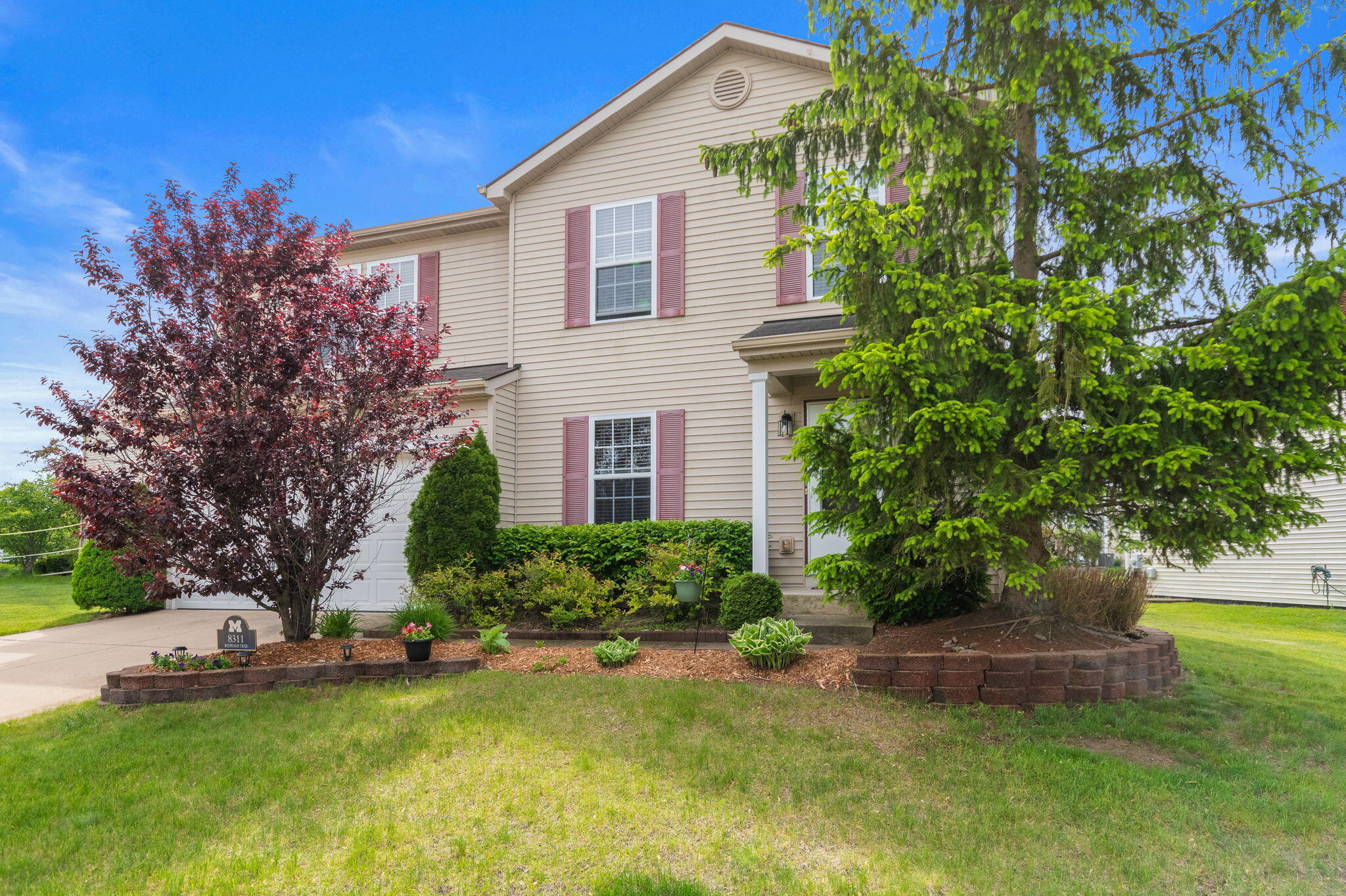 8311 Redwood Trl Trail