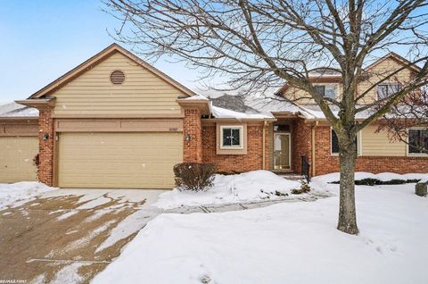 16985 Country Ridge Lane Macomb Township MI 48044