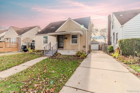 8126 Standard St Center Line City MI 48015