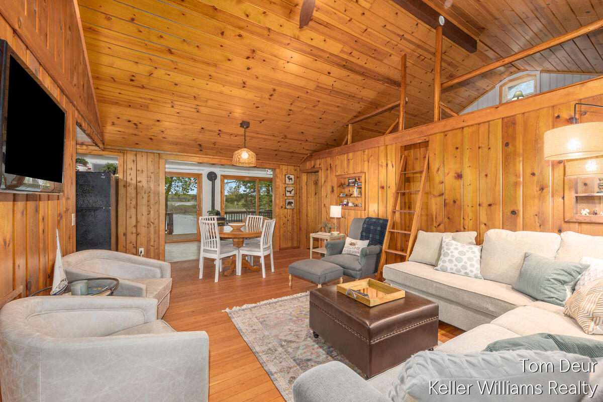 8175 S Island View Drive