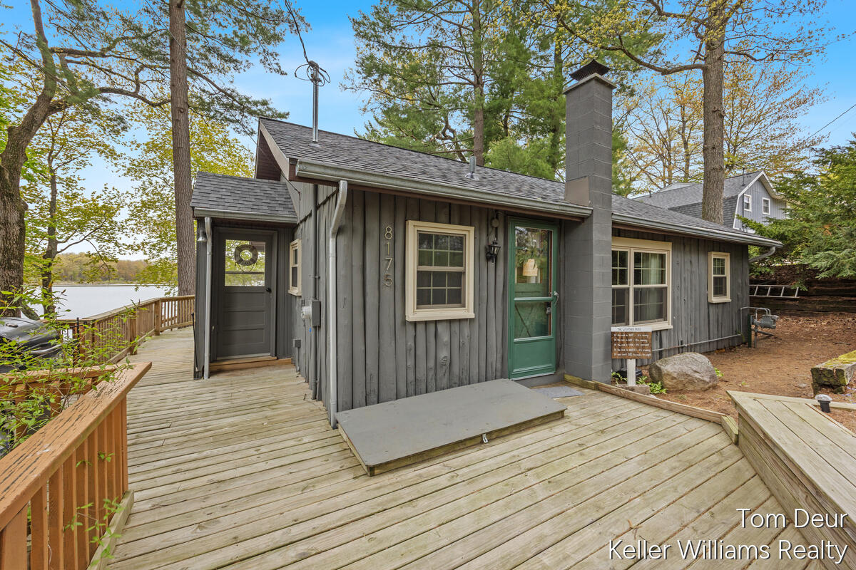 8175 S Island View Drive