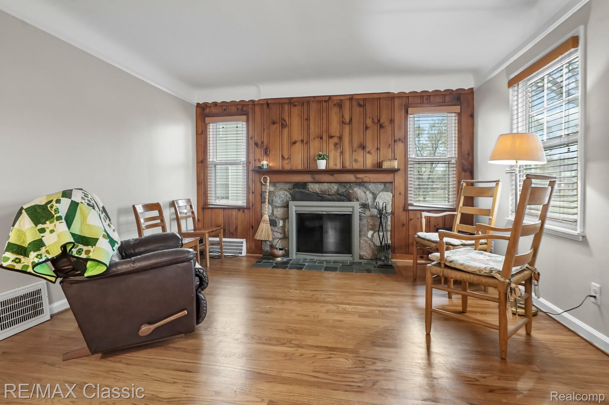 1610 Larkmoor Boulevard