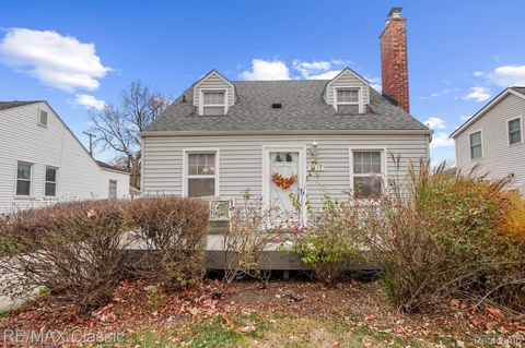 1610 Larkmoor Boulevard Berkley City MI 48072