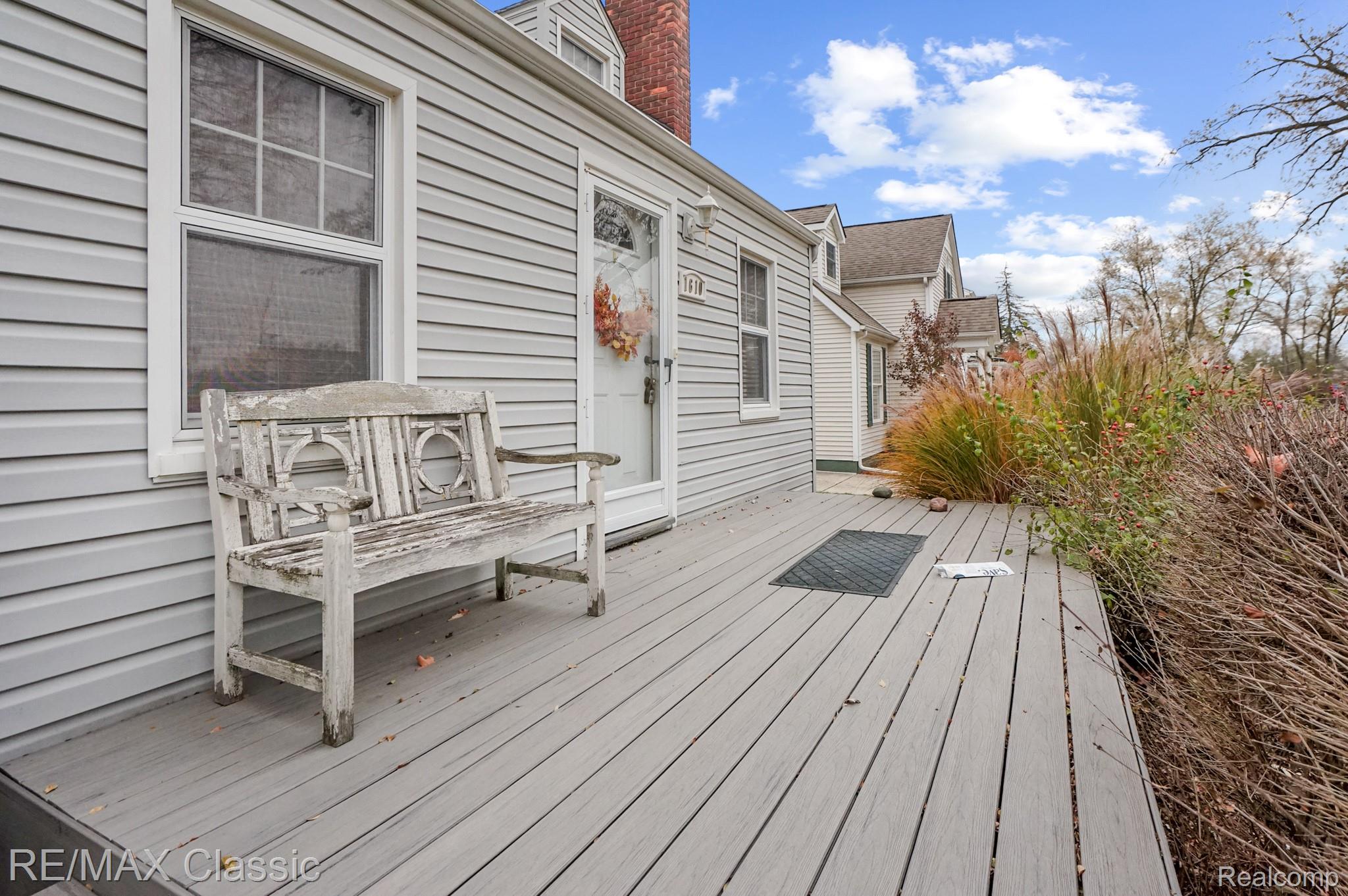 1610 Larkmoor Boulevard