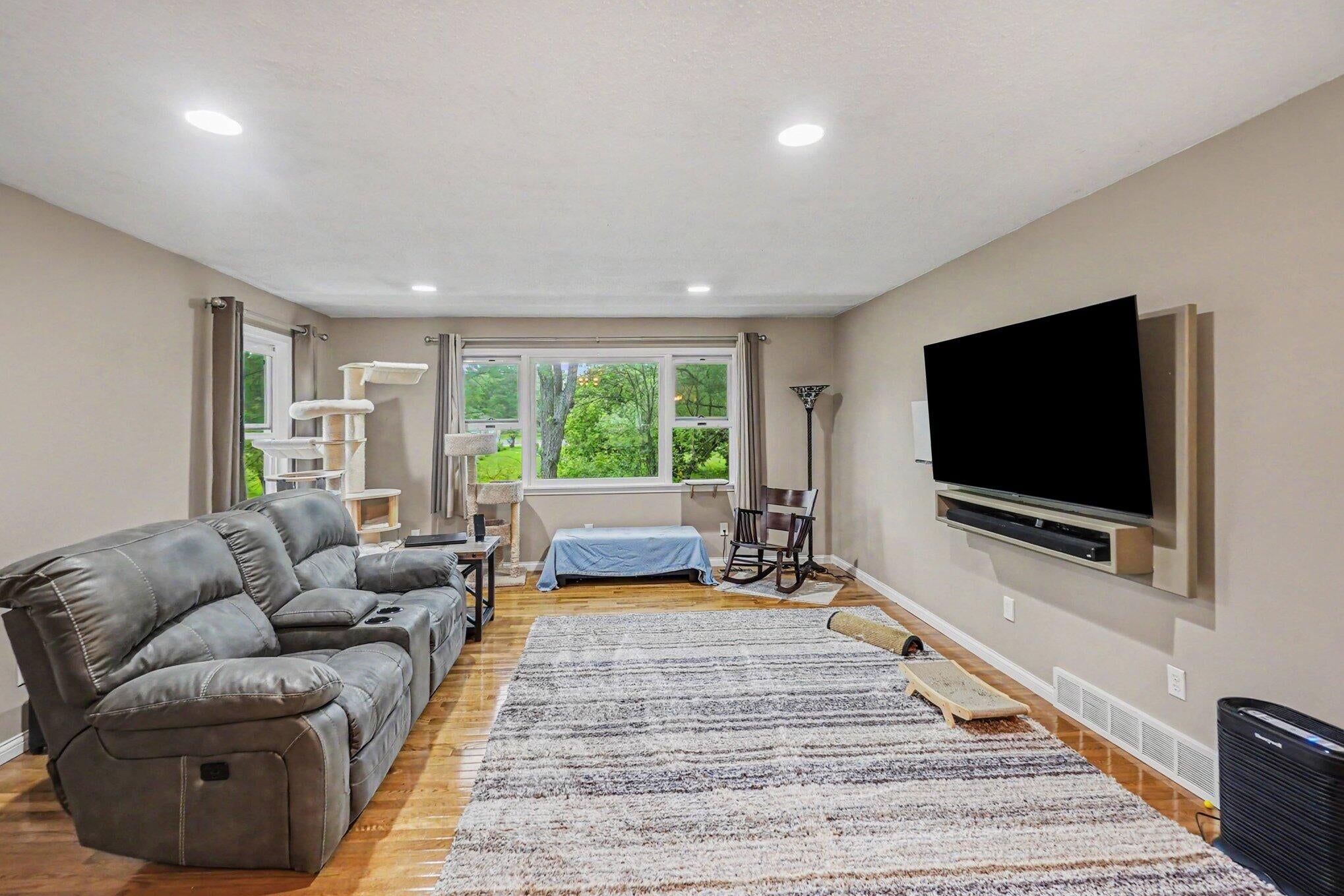 412 W Church Avenue