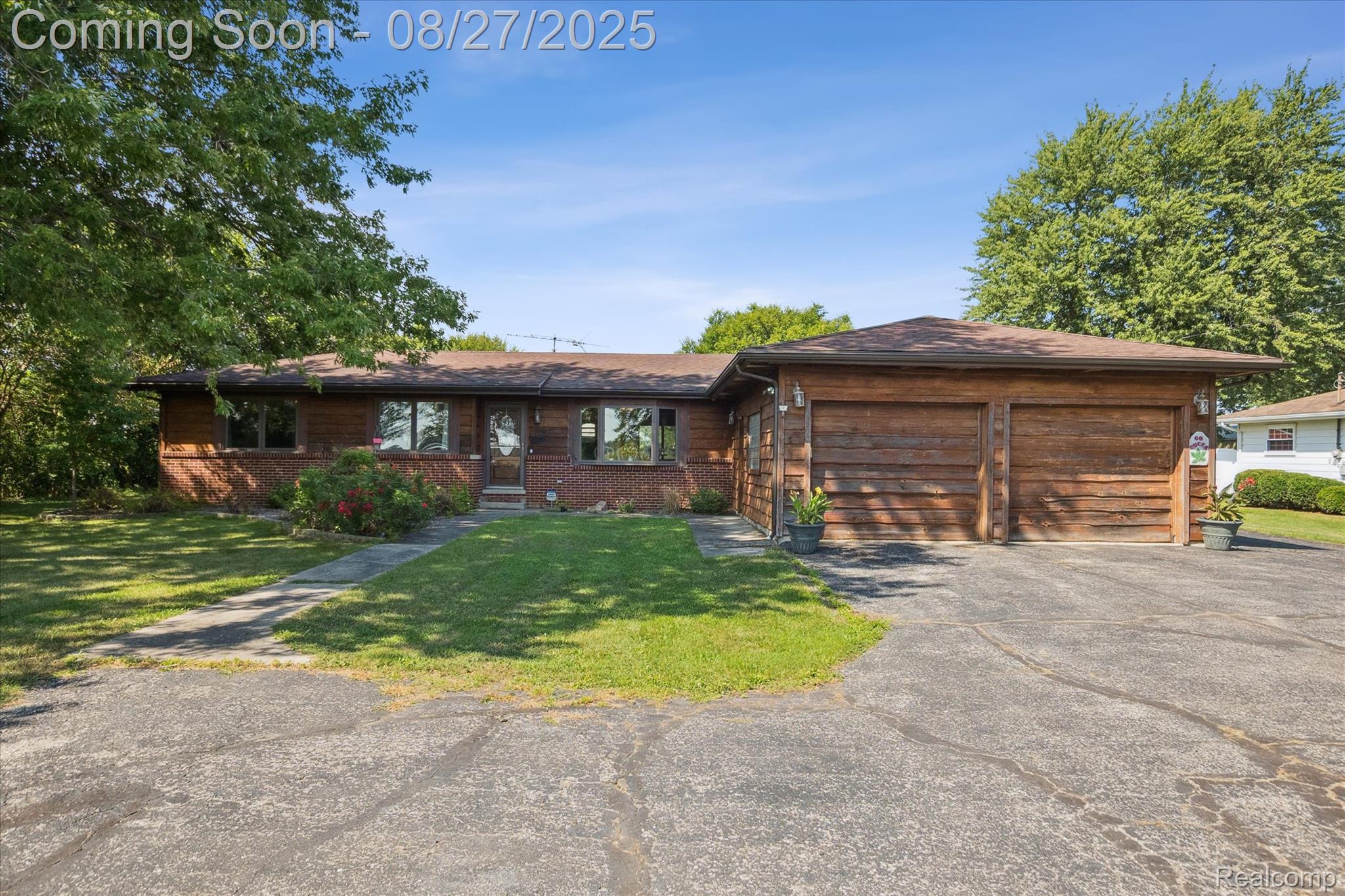 990 E Temperance Road