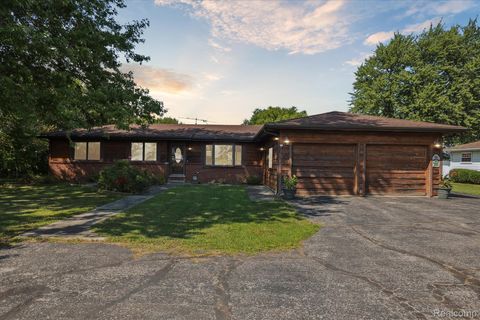 990 E Temperance Road Erie Township MI 48182