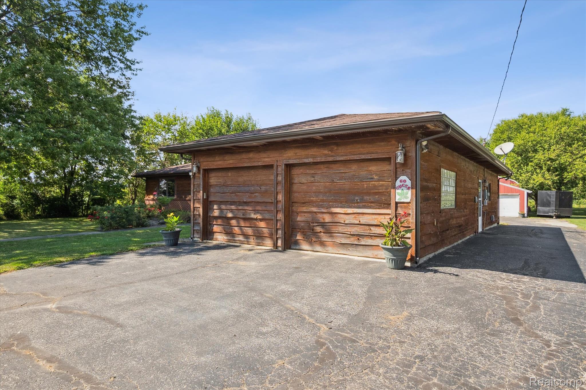 990 E Temperance Road