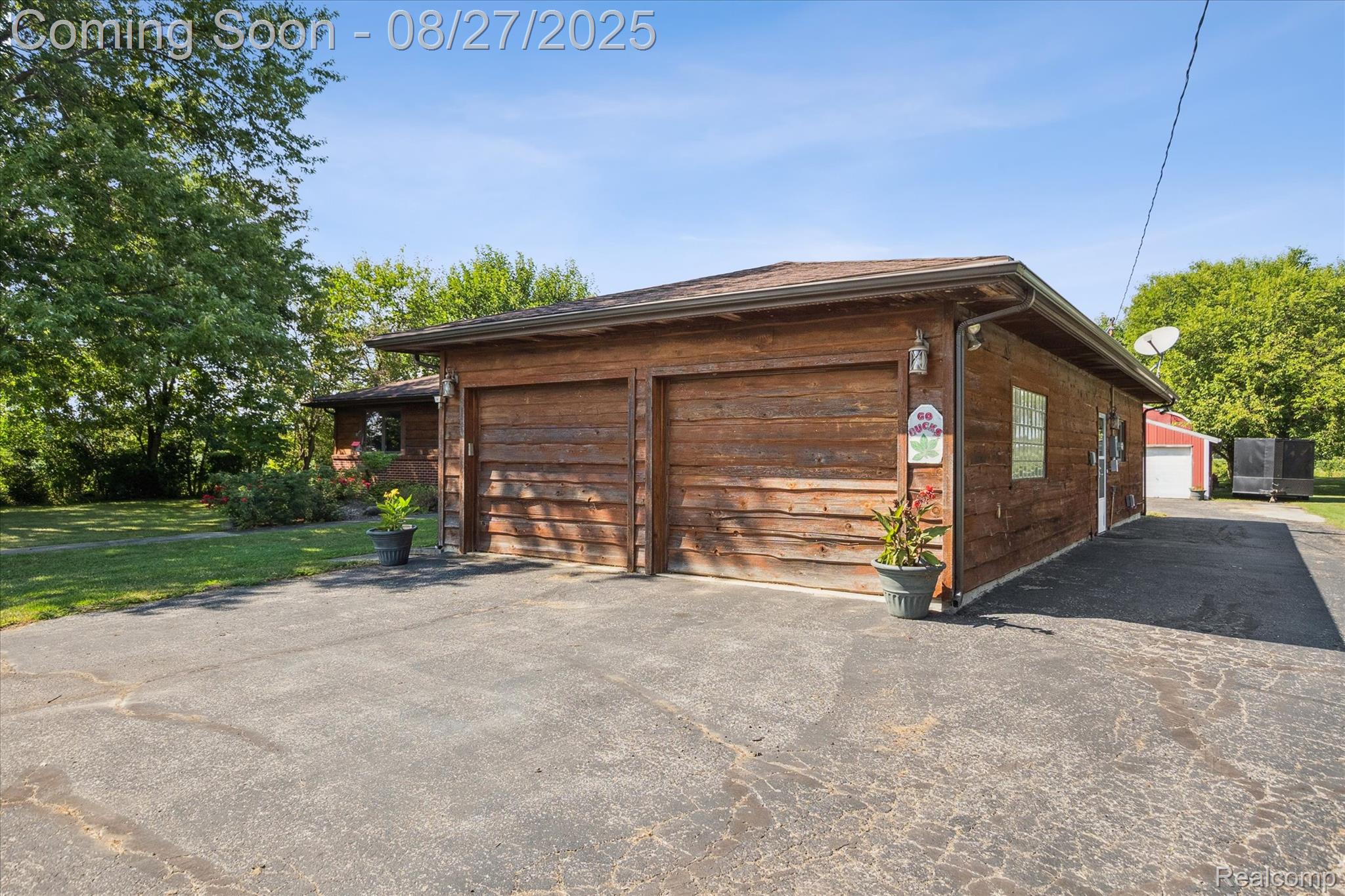 990 E Temperance Road