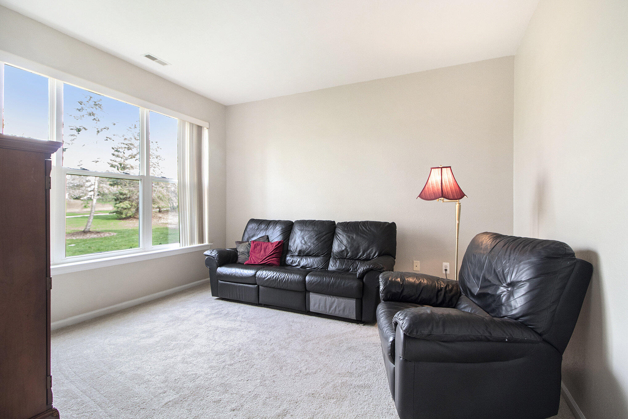 1468 Fox Pointe Circle