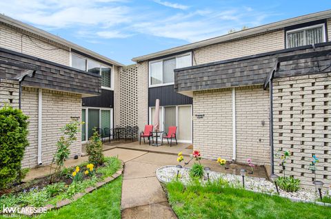 8208 Karam Boulevard Warren City Macomb MI 48093