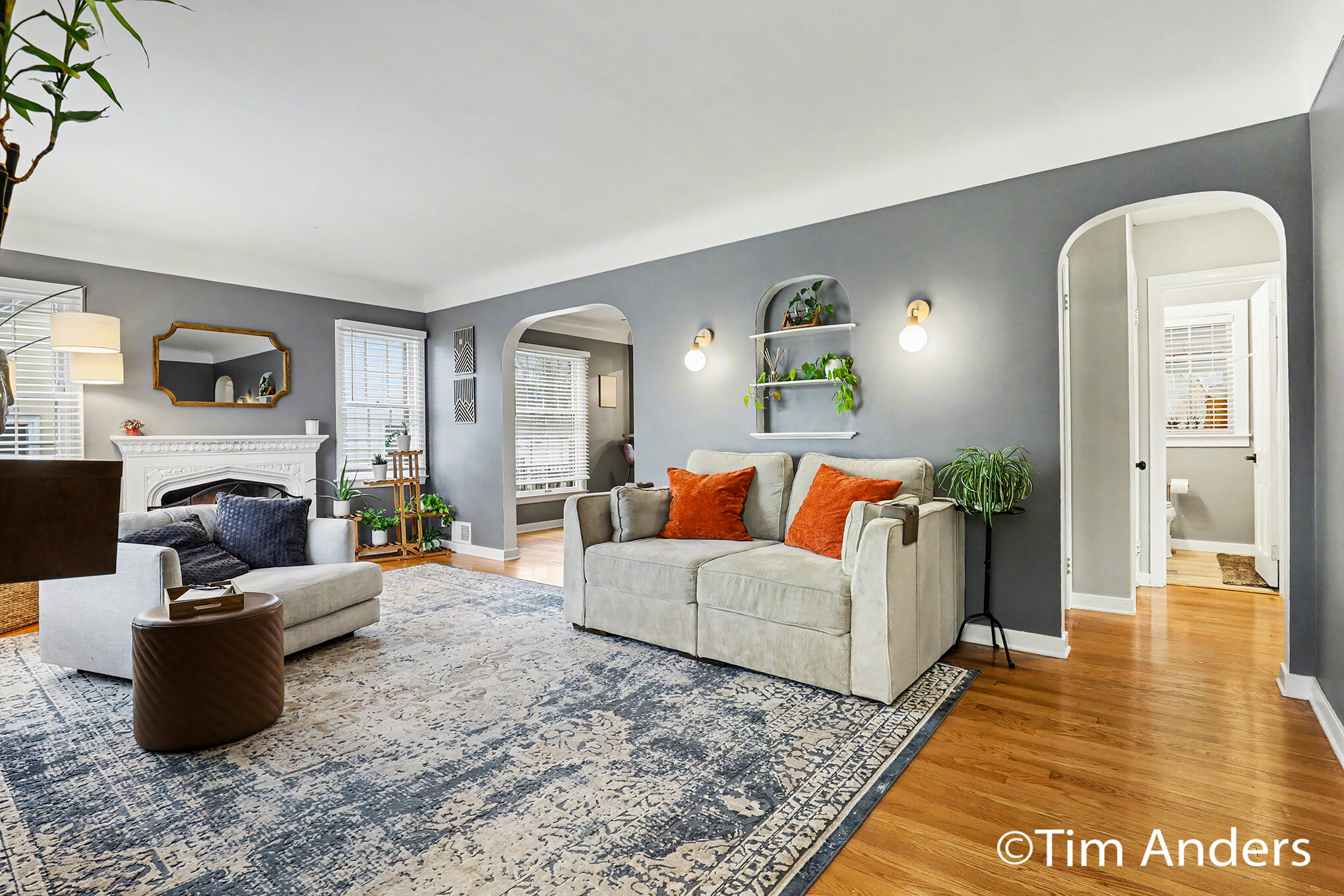 2612 Oakwood Avenue NE