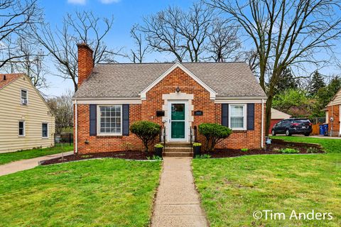 2612 Oakwood Avenue NE Grand Rapids City MI 49505