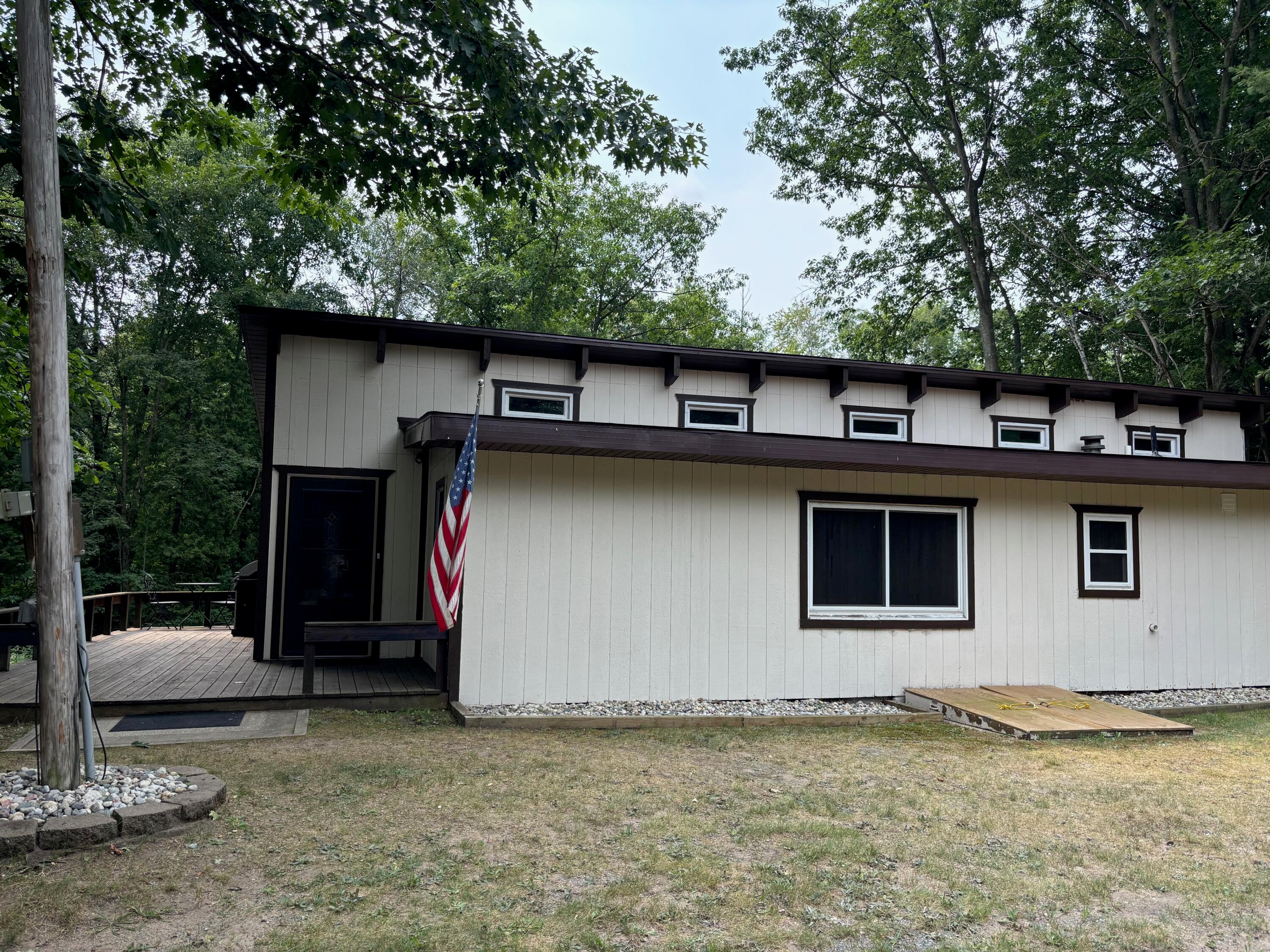 1965 E Hammett Road