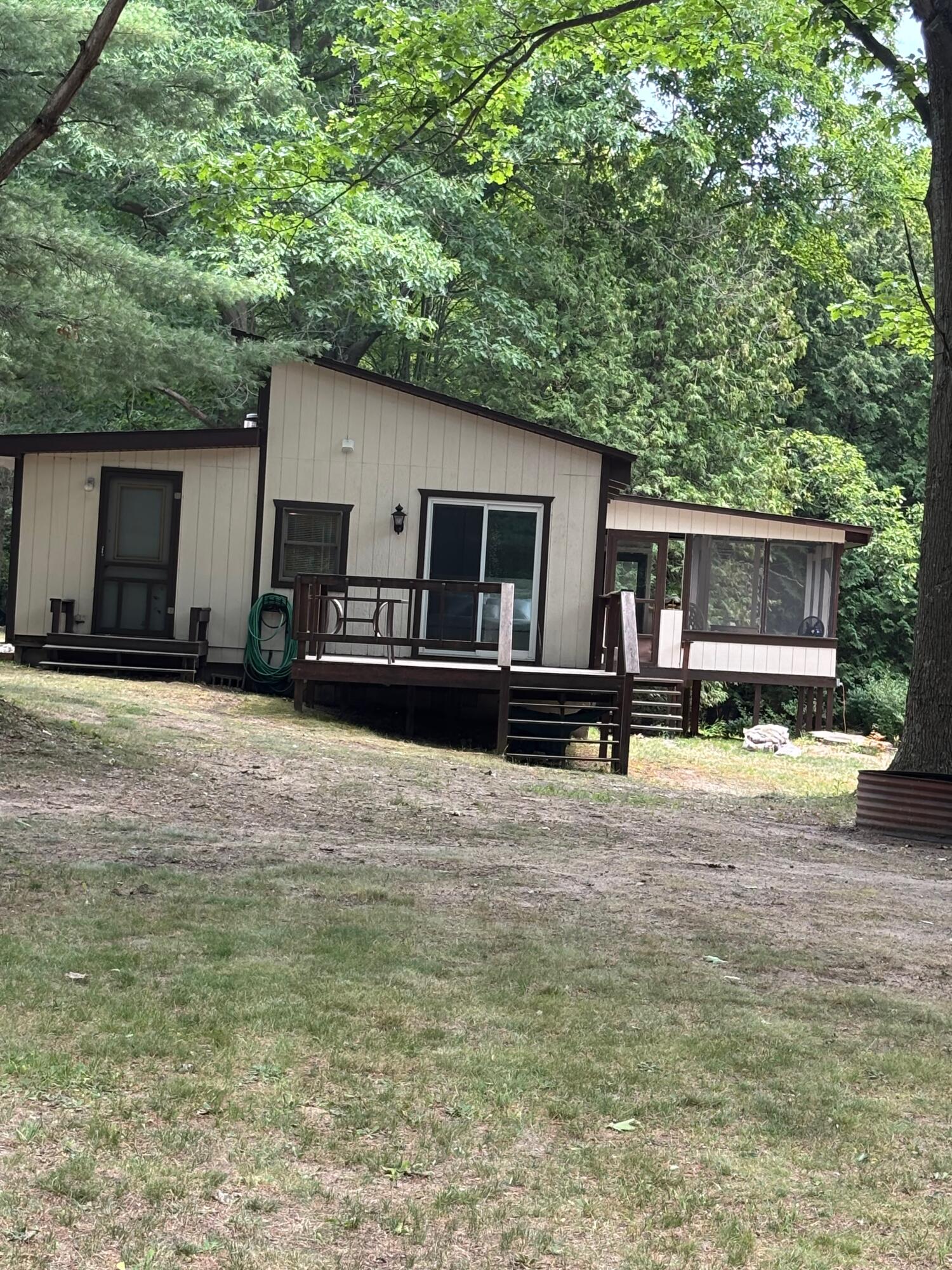 1965 E Hammett Road