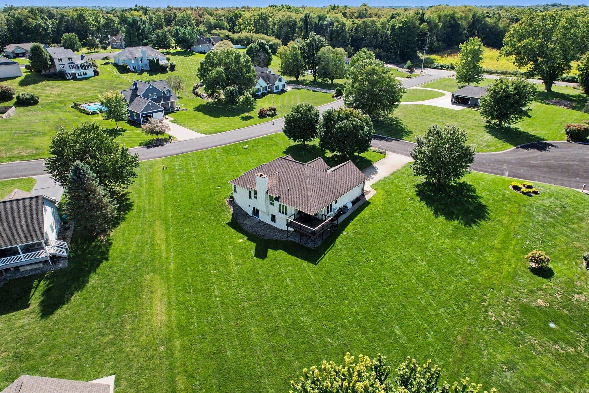 12 Hawksbury Point