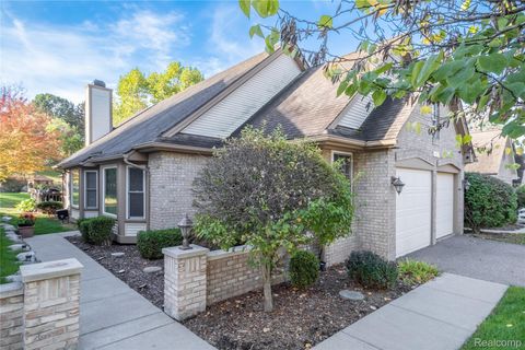 919 Whisperwood Drive Fenton City MI 48430