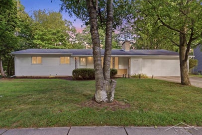 4310 Arlington Street Midland City MI 48642